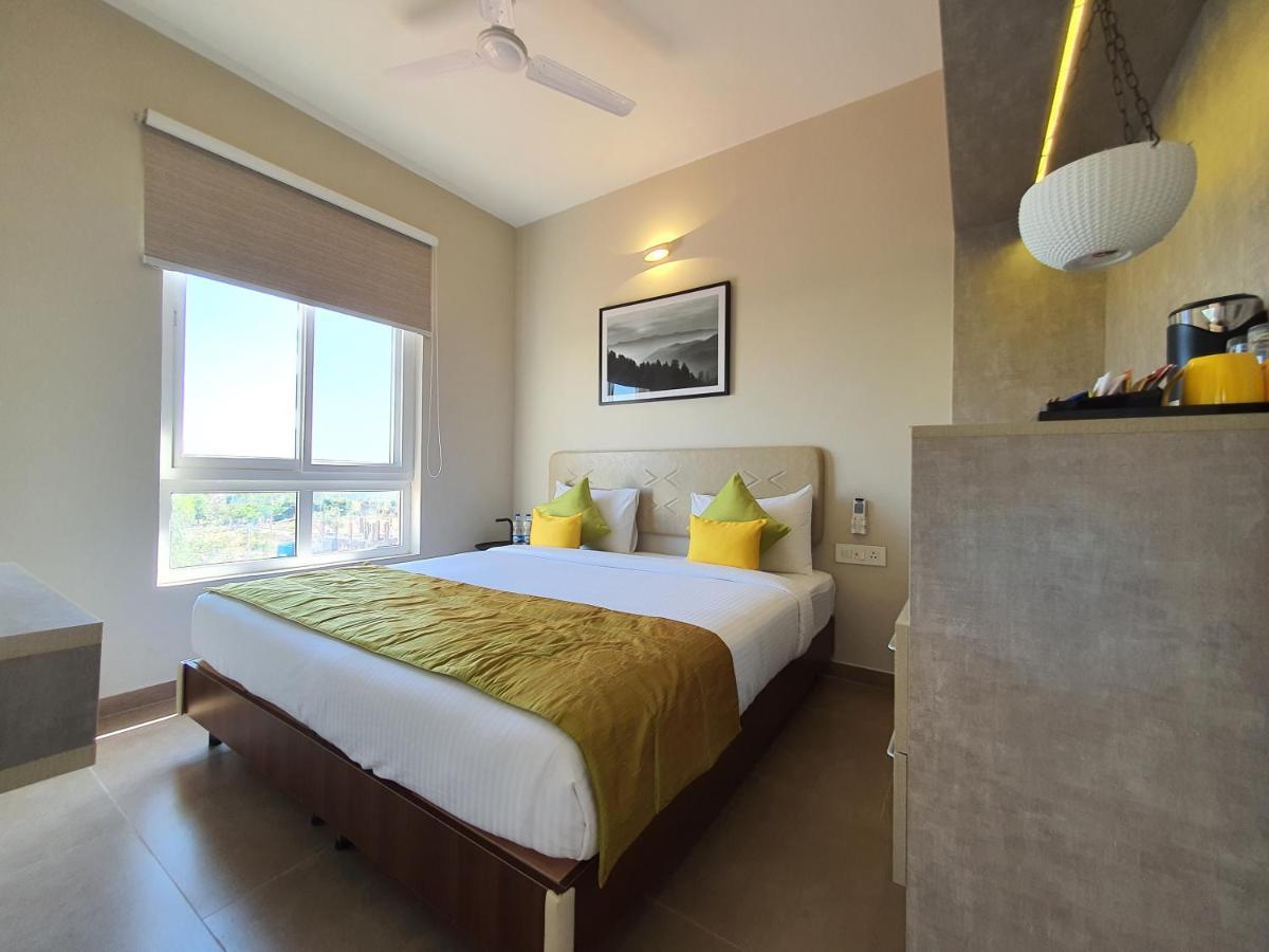Hotel Avora Tree By Rivido Kempegowda Airport Road Dod Jala Kültér fotó